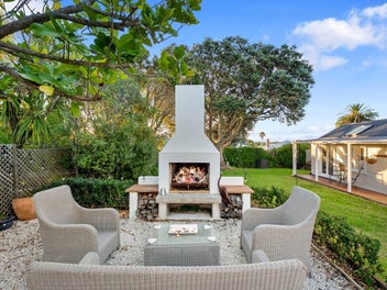 The Family Home You Have Been Waiting For!