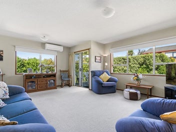 Blue Chip Location, Coastal Vibes