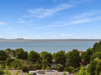 Live the Lifestyle Dream on the Peninsula