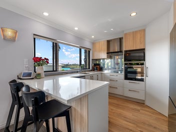 Private, Sun-Soaked & Move-In Ready