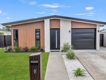 6 Cambridge Street Pahiatua