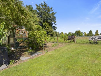 LIFESTYLE DREAMS, CONVENIENTLY LOCATED