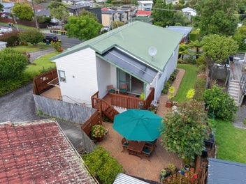 IT'S NOW OR NEVER!! THIS WON'T LAST LONG !