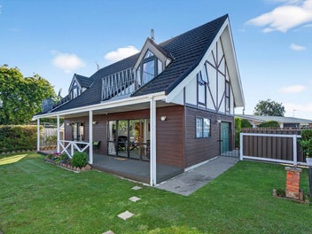 Spacious, Central & Low Maintenance Living