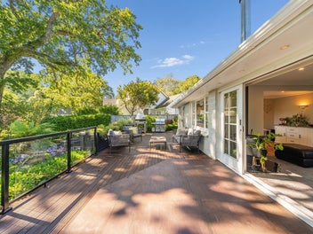 The Location Everyone Wants!