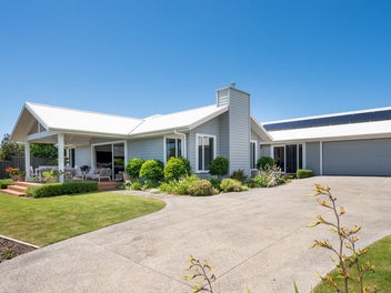 Light, Bright, Modern Living