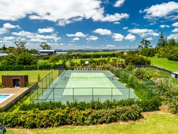 Family Fun In The Sun | Modern Luxury on 5.5 Acres