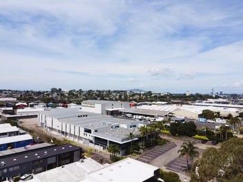 Image 1 of 7