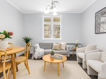Inner city ease - renovated three bedrooms