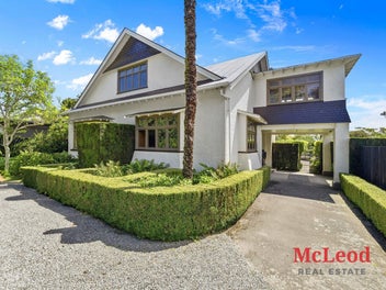 A Residence of Grace, Privacy and Enduring Presenc