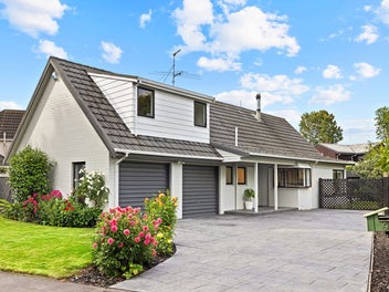 Pool, Sun & Space - Family Ready!