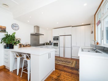 Catch the sun, love the home