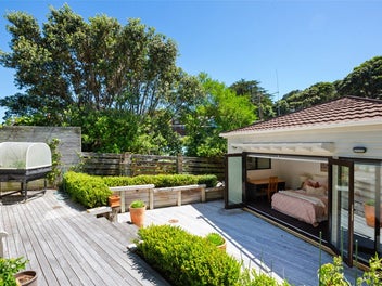 THE ULTIMATE IN FAMILY LIVING