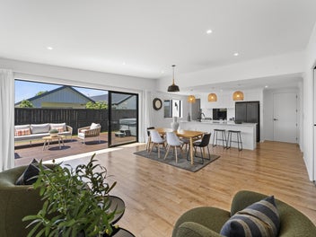 Space for Busy Lives and Weekend Toys