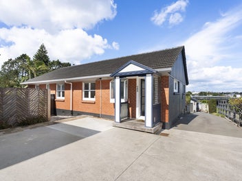 Backyard Bliss in Low Maintenance Package