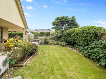 Modern Comfort & Space in Sought After Allenton