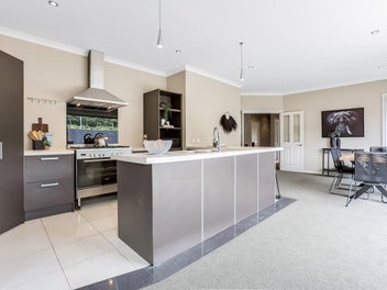 A Rare Opportunity in a Tightly Held Neighbourhood