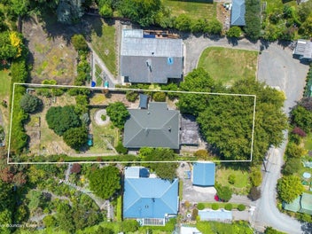 Instructions Are Clear, Must Be Sold