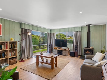 Popular Raumati Beach Location