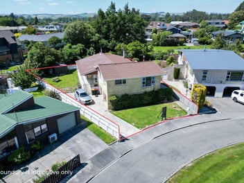 FOUR BEDROOM FAMILY LIVING