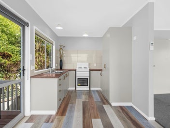 Elevated Living in a Quiet Stoke Cul-de-Sac