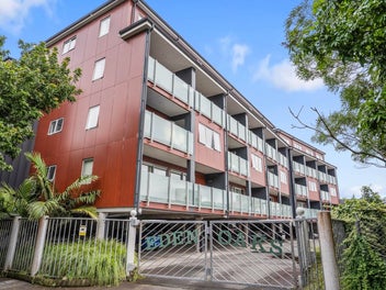 2-Bed + 2-Car in Mt Eden | AGS and MAGS