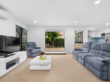 Easy Living Close to Everything