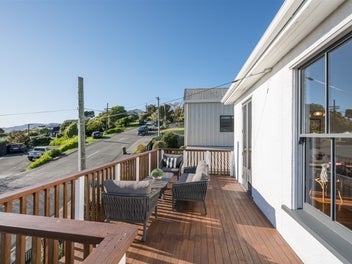 A Spacious Family Home with Sea Views