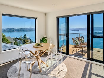 Exceptional Townhouse with Stunning Views