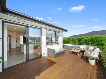 Modern, Space & Effortless Luxury