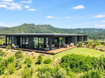 Modern Elegance with Panoramic Views