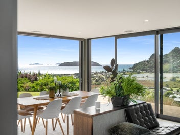 Modern Elegance with Panoramic Views