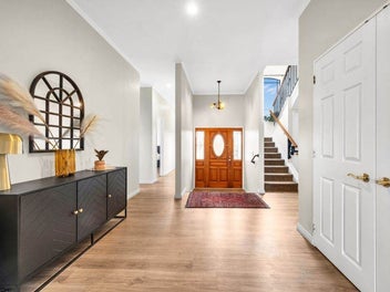 A Rare Opportunity–1,014m² Freehold with Sea Views