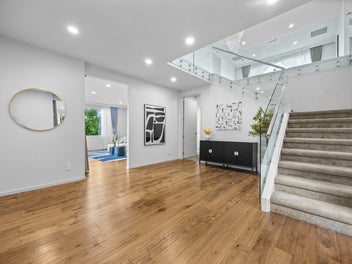 Vacant & Must Be Sold-Grand Living in Albany