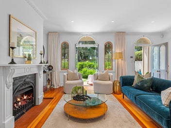 Front-row Domain views!