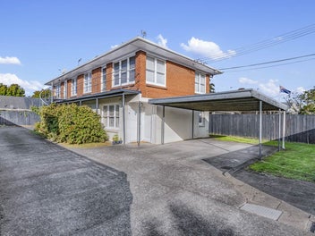 Elevated, Sunny, Brick Gem!