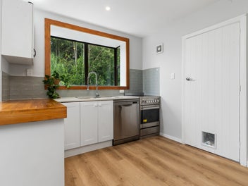 Smart Start, Prime Location!