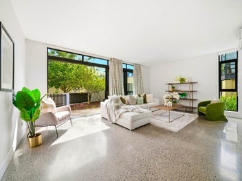 Private Parkside Retreat!