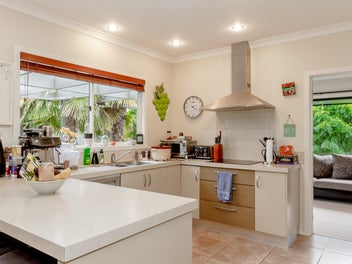 Selling Below GV - Family Home in Poraiti
