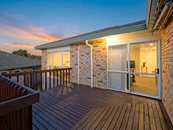 Open Wednesday 7 PM: Good ol' Brick & Tile