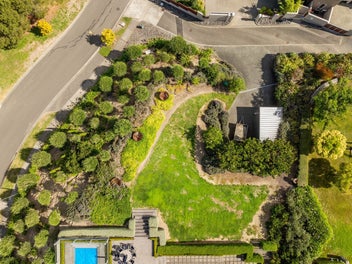 Highly Motivated Vendor Says Sell