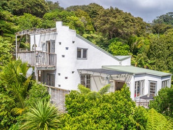 Relaxing Onetangi Retreat