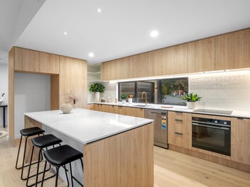 Final Week - The New Build Advantage