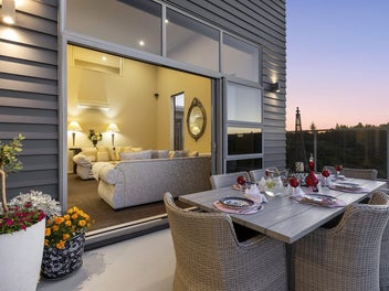 ELEVATED, PRIVATE LIVING WITH VALLEY VIEWS