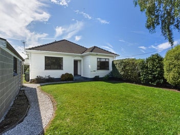 Renovate & Capitalise | 3 Bed | Buy 1 or Both!