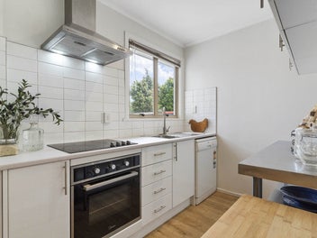 Fabulous and freehold on 505sqm with large garage