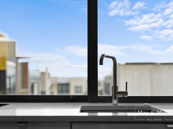 Ponsonby's Vinegar Lane