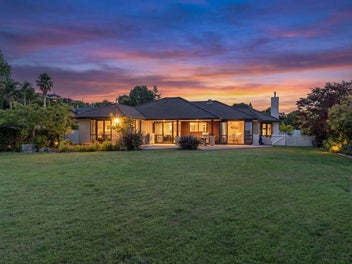 An Aura of Charm and Grace