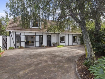 Family Living Tucked Away in Wattle Downs