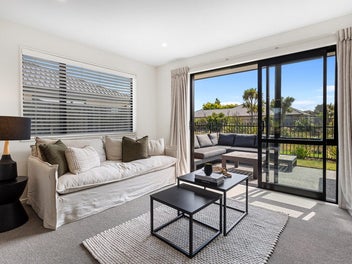 Modern, Warm and Peaceful